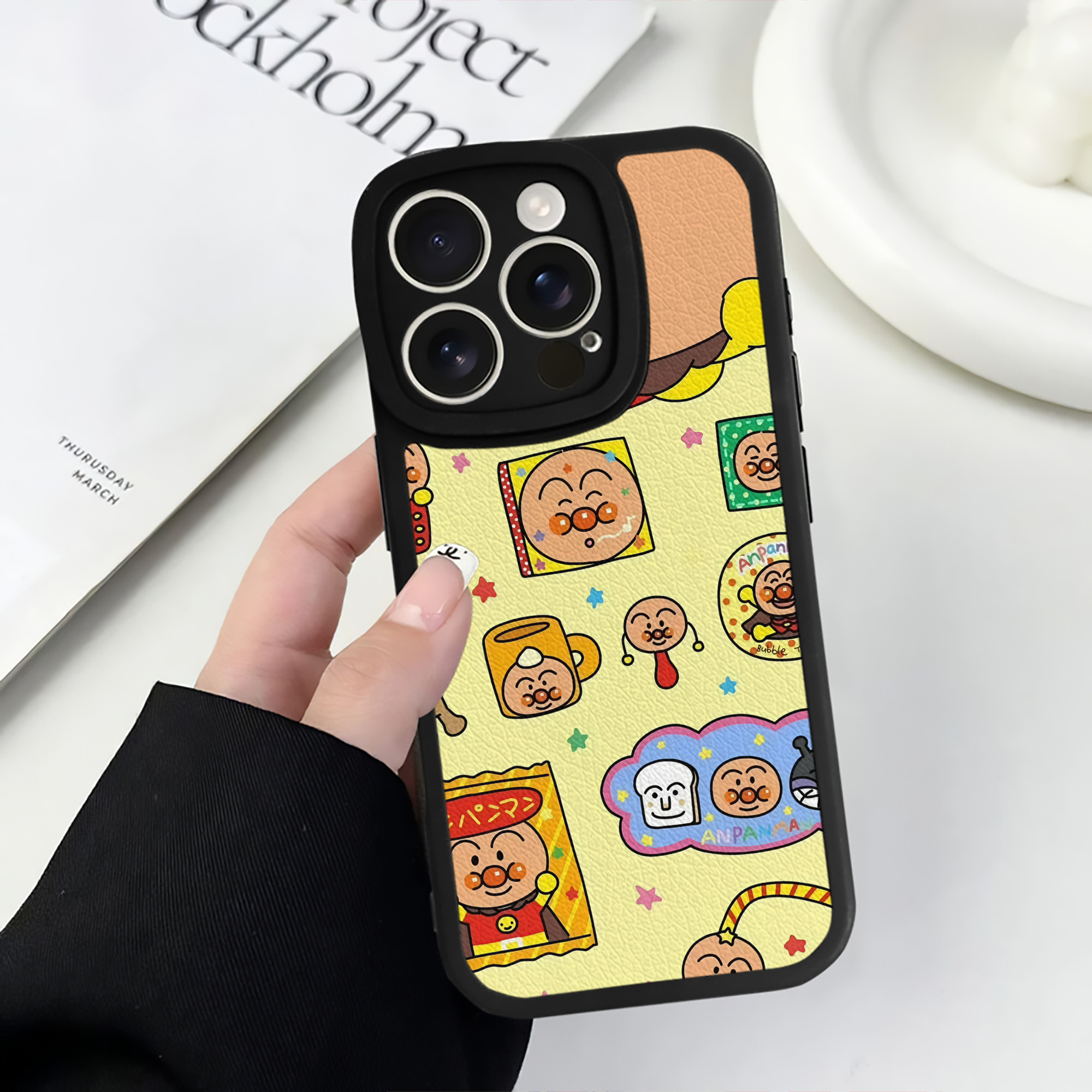 （画像用） アンパンマン Anpanman 【iPhone 16シリーズ対応】シリコンスマホケース（レザー調） 材質：シリコン